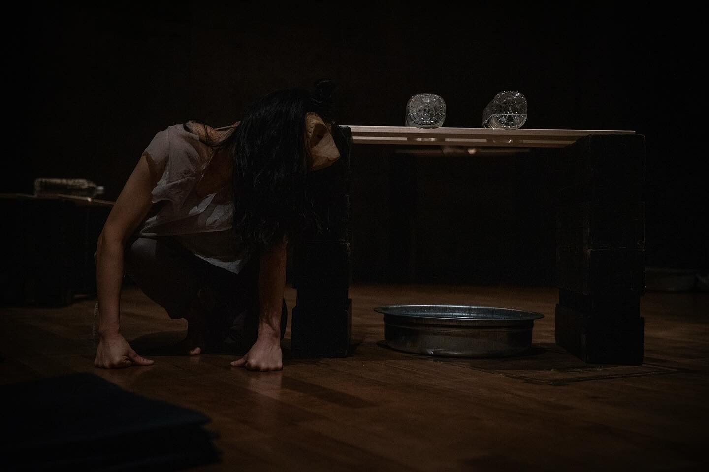 "Soggy Sole"
Oct 26 ,2024
at TERPSICHORE, Nakano Tokyo
thanks for the Center Line Art Festival Tokyo 2024
photo by MILLA